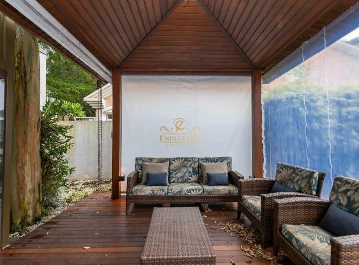 House with 6 bedrooms and 6 bathrooms plus 6 parking — photo 7