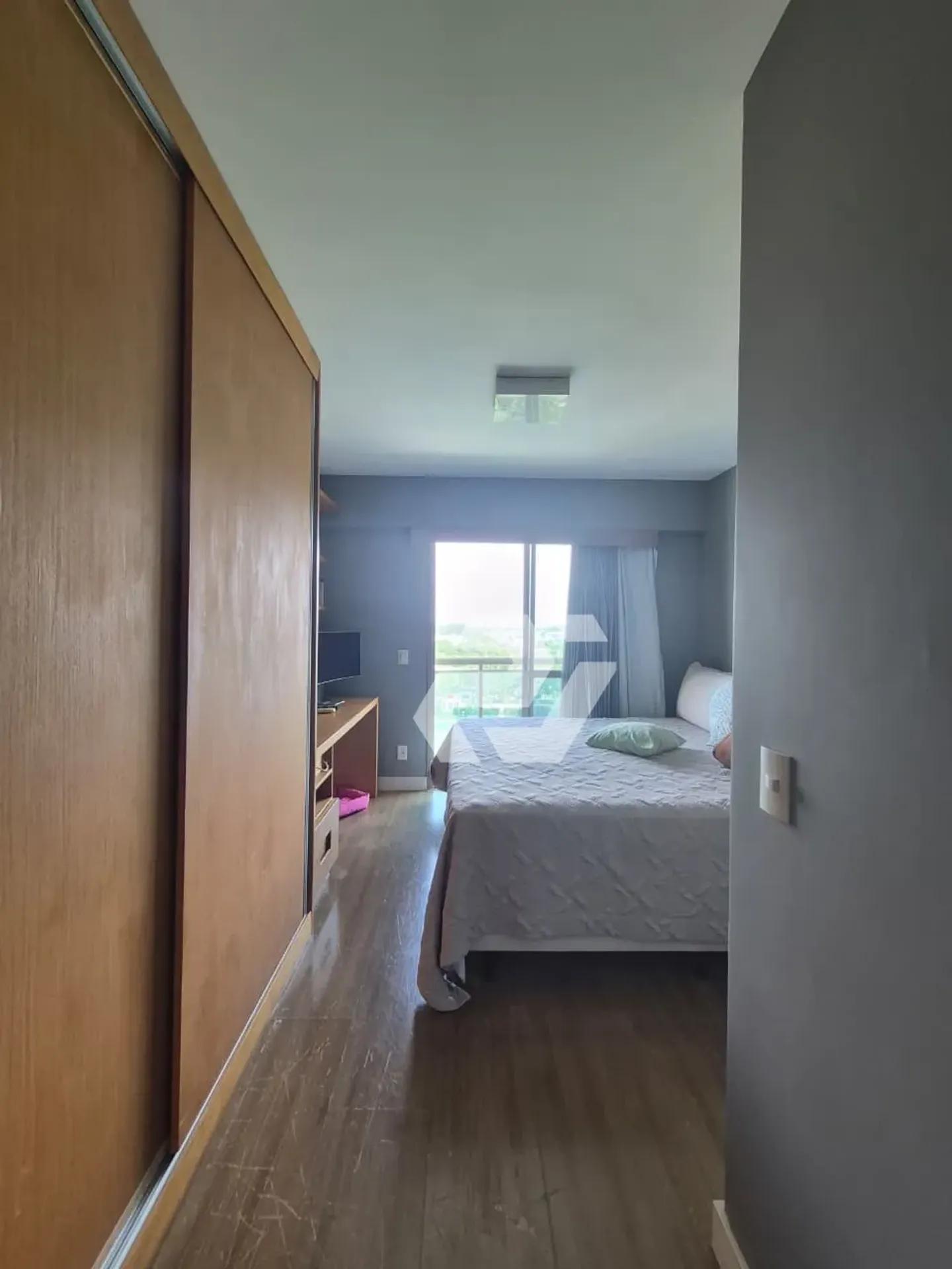 Furnished apartment, 233 m², with a walk-in closet — photo 22