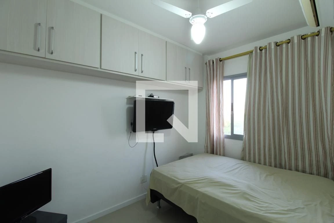3-bedroom apartment in a building with a sauna — photo 25
