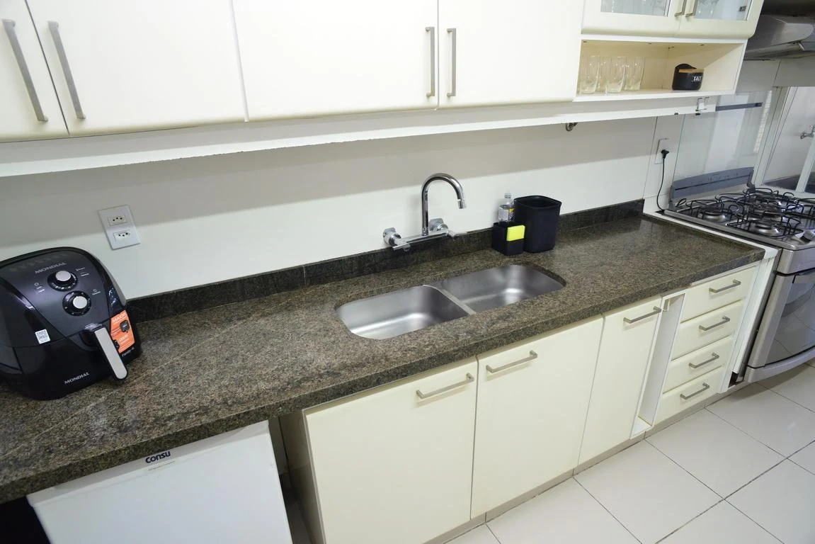 Apartamento mobiliado com 4 quartos e suíte no total — photo 22