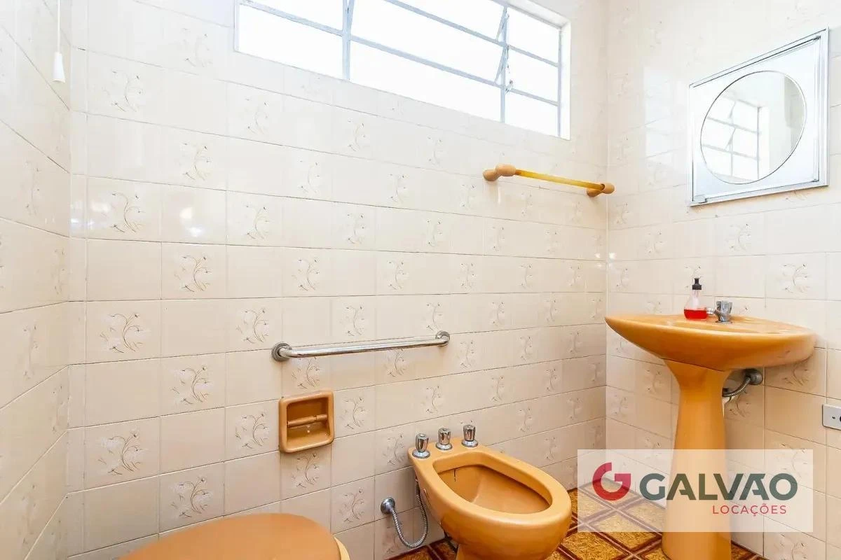 House with a separate kitchen and 5 bedrooms, 224 m² — photo 7