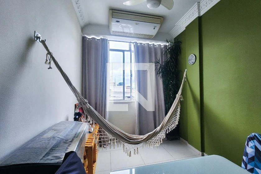 Furnished apartment, 90 m², with a bathtub — photo 13