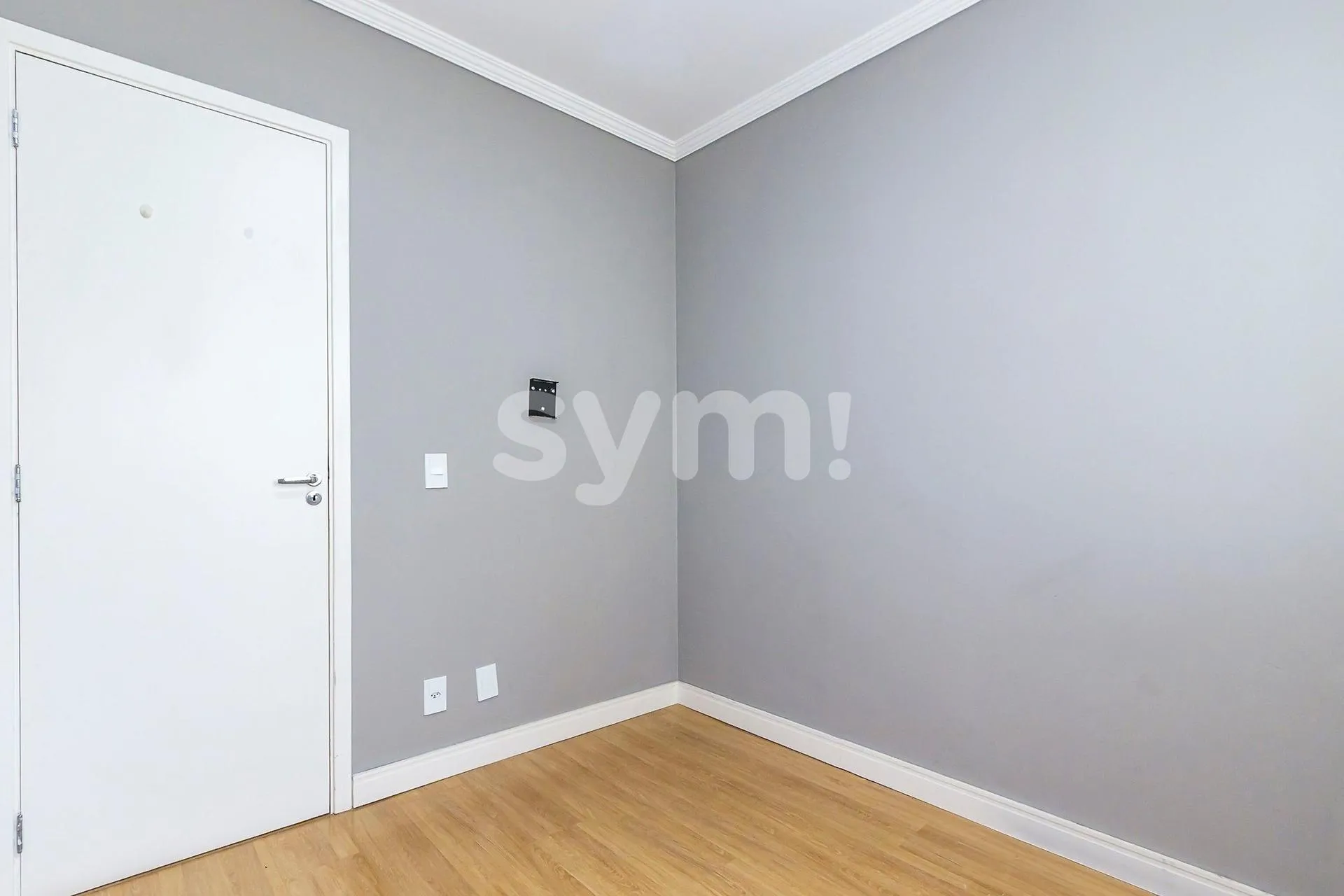 Apartment, 68 m², with wood or laminate floors — photo 31