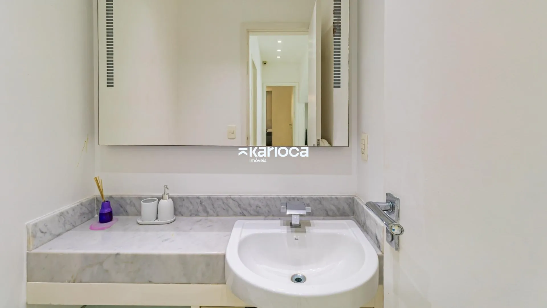 Apartamento mobiliado com 4 suítes e churrasqueira na varanda — photo 59