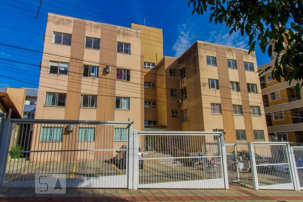 3-bedroom apartment with a washing machine — photo 36
