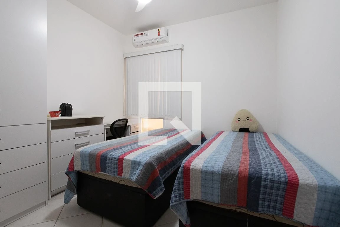 Furnished apartment, 85 m², with a home office — photo 43