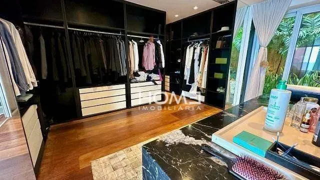 Меблированный дом с 5 спальнями и 700 м² — photo 61