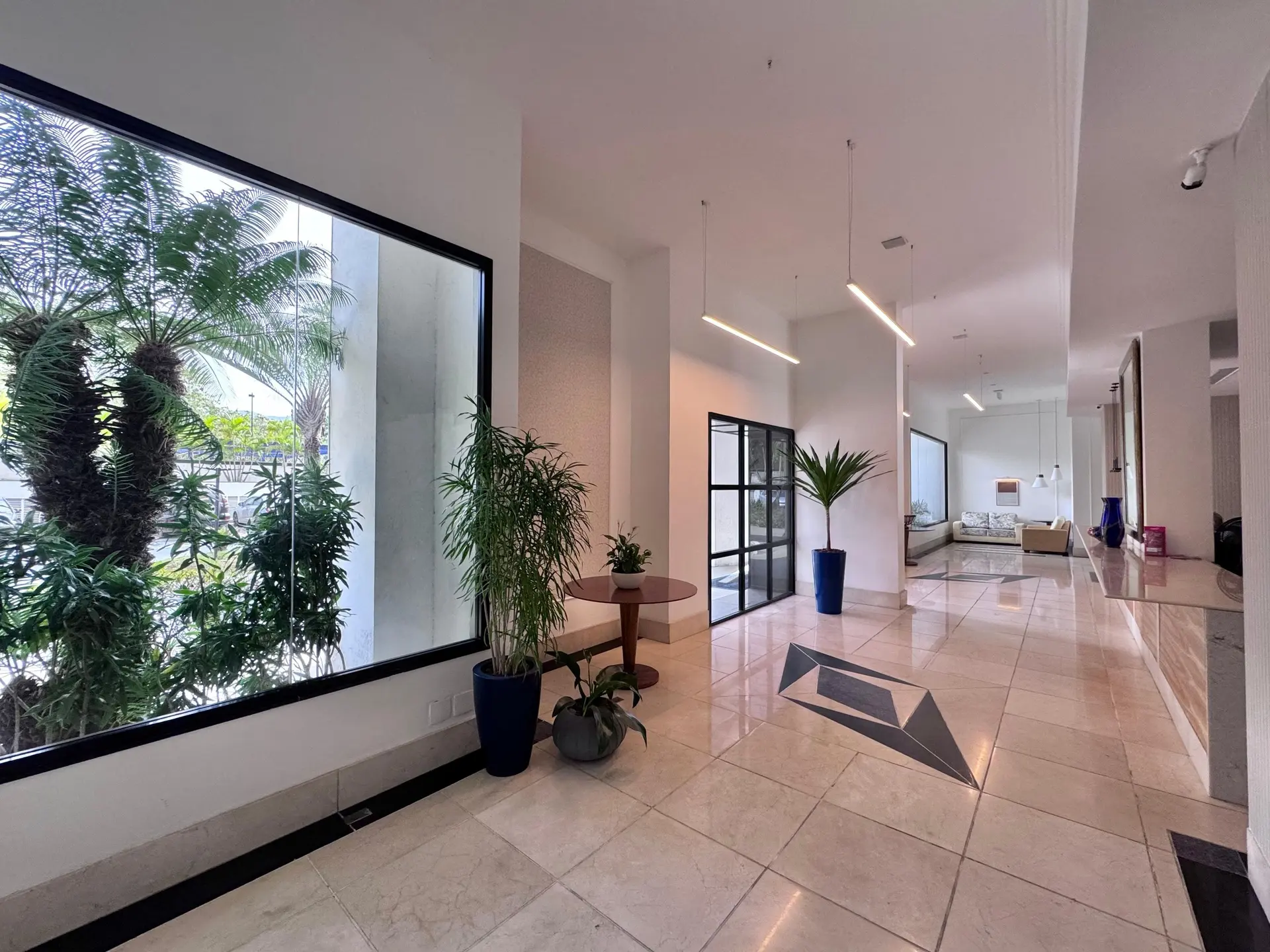 2-bedroom apartment with a mountain view in Rio de Janeiro — photo 19