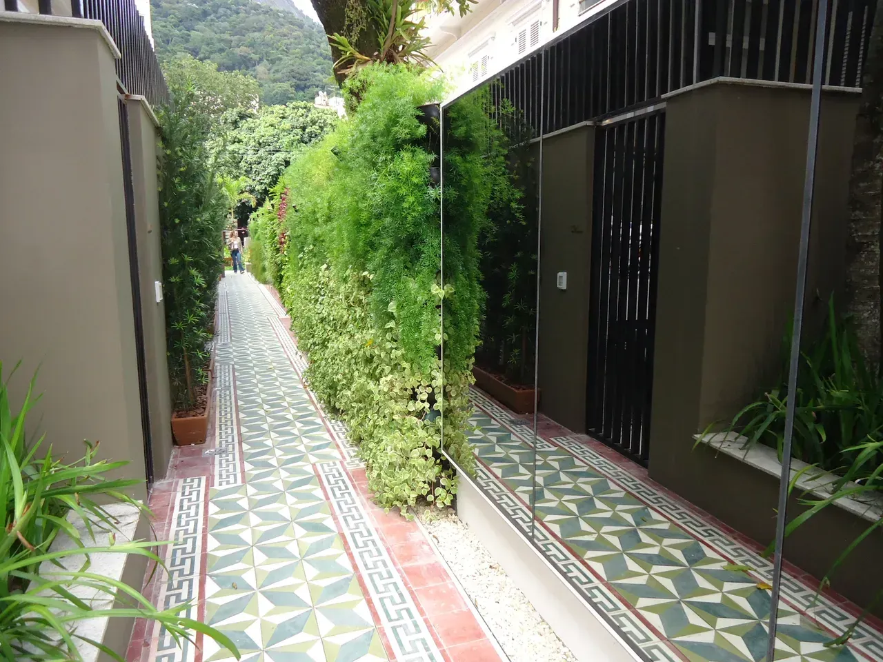 One-bedroom apartment with a home office in Rio de Janeiro — photo 23