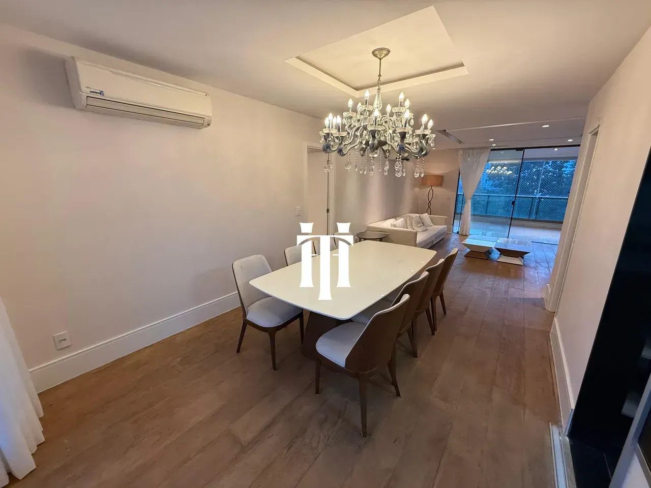 3-suite apartment with 234 m² and an open-plan kitchen — photo 8