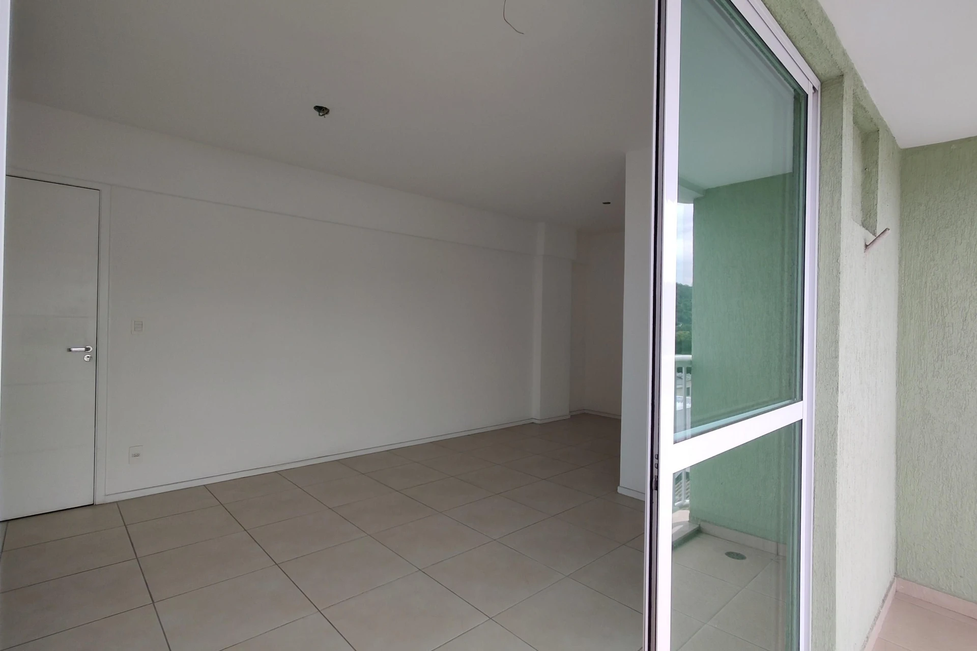 Apartamento de 2 quartos com piscina no condomínio — photo 39