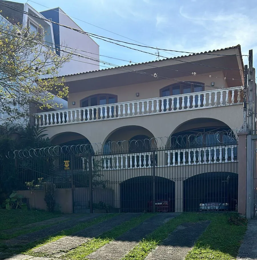 House with 8 bedrooms, 4 en-suites and private garden — photo 7