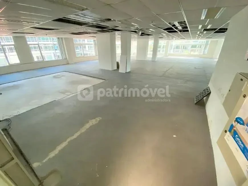 Unfurnished 270 m² apartment with 1 bedroom — photo 8