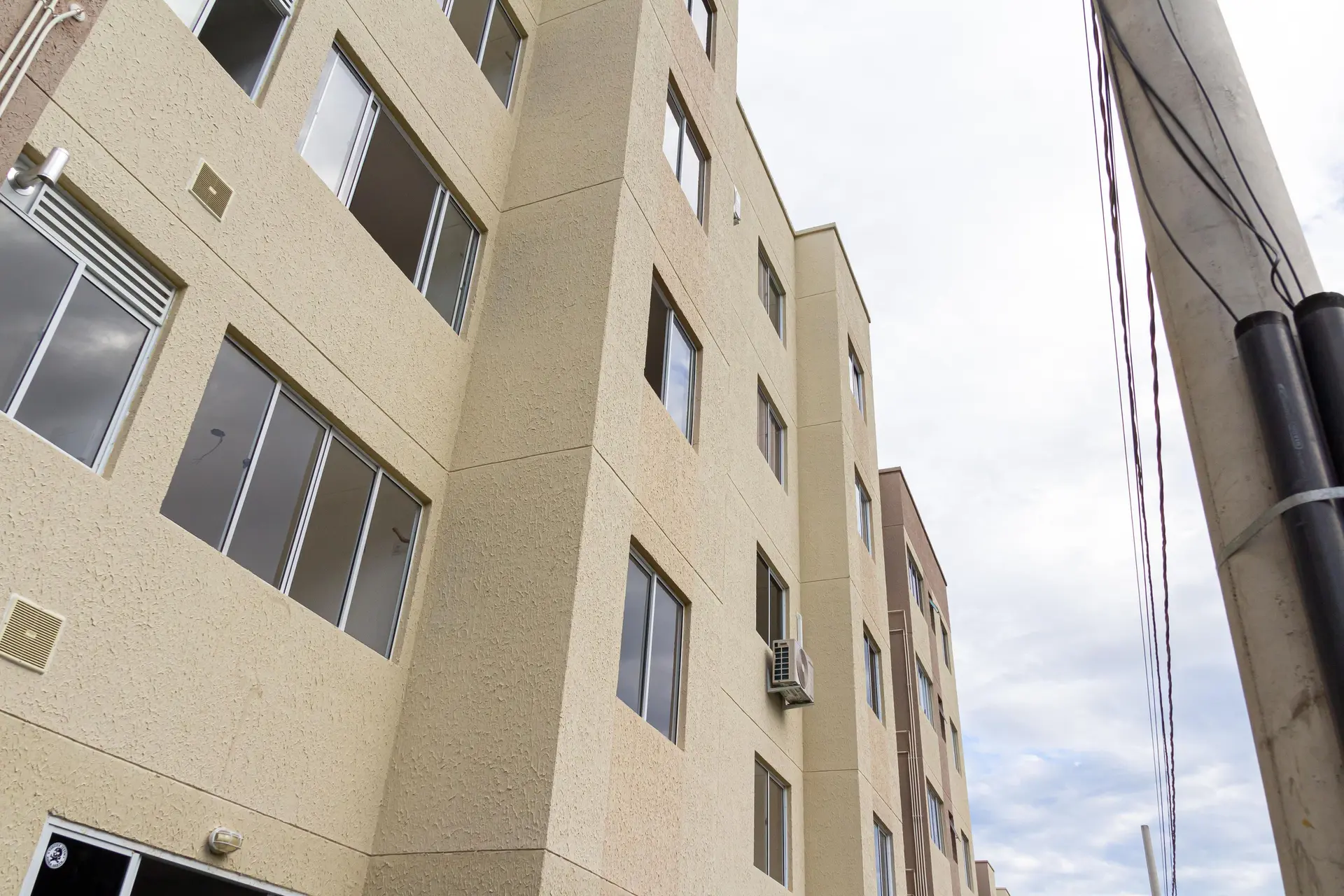 Apartamento de 2 habitaciones con balcón y jardín privado — photo 19
