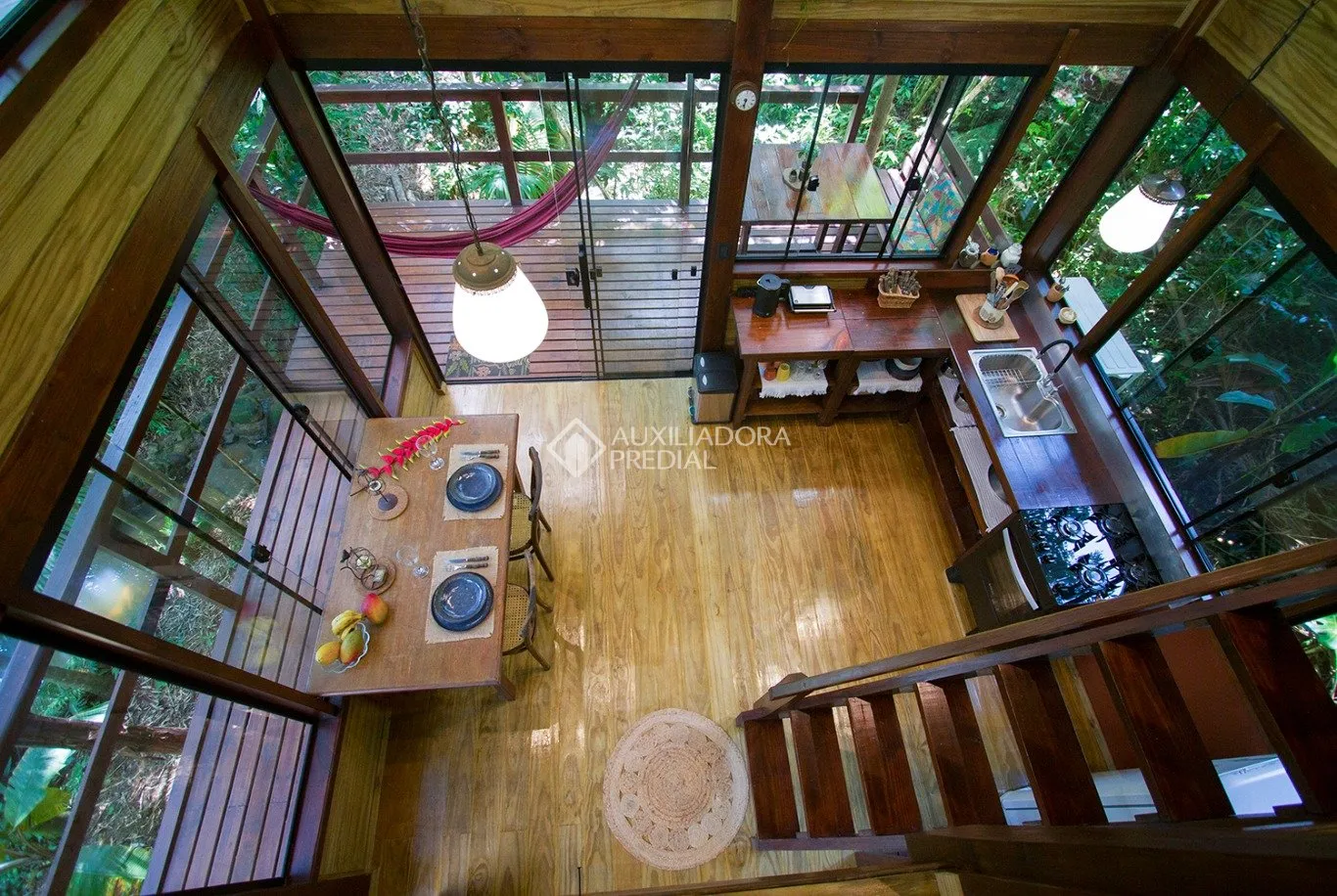 Furnished house with a balcony, 6 bedrooms and 3 baths — photo 63