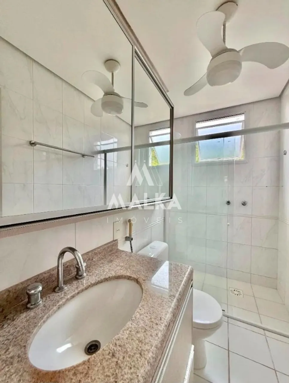 Apartamento con 3 dormitorios y 3 baños y 2 plazas — photo 16