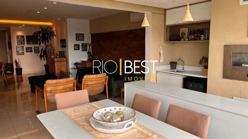 Furnished 4-bedroom apartment with open-plan gas kitchen — photo 18
