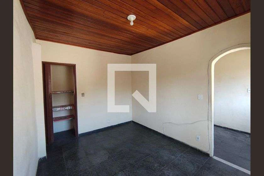 Unfurnished house, 1 bedroom, 94 m², no parking — photo 3