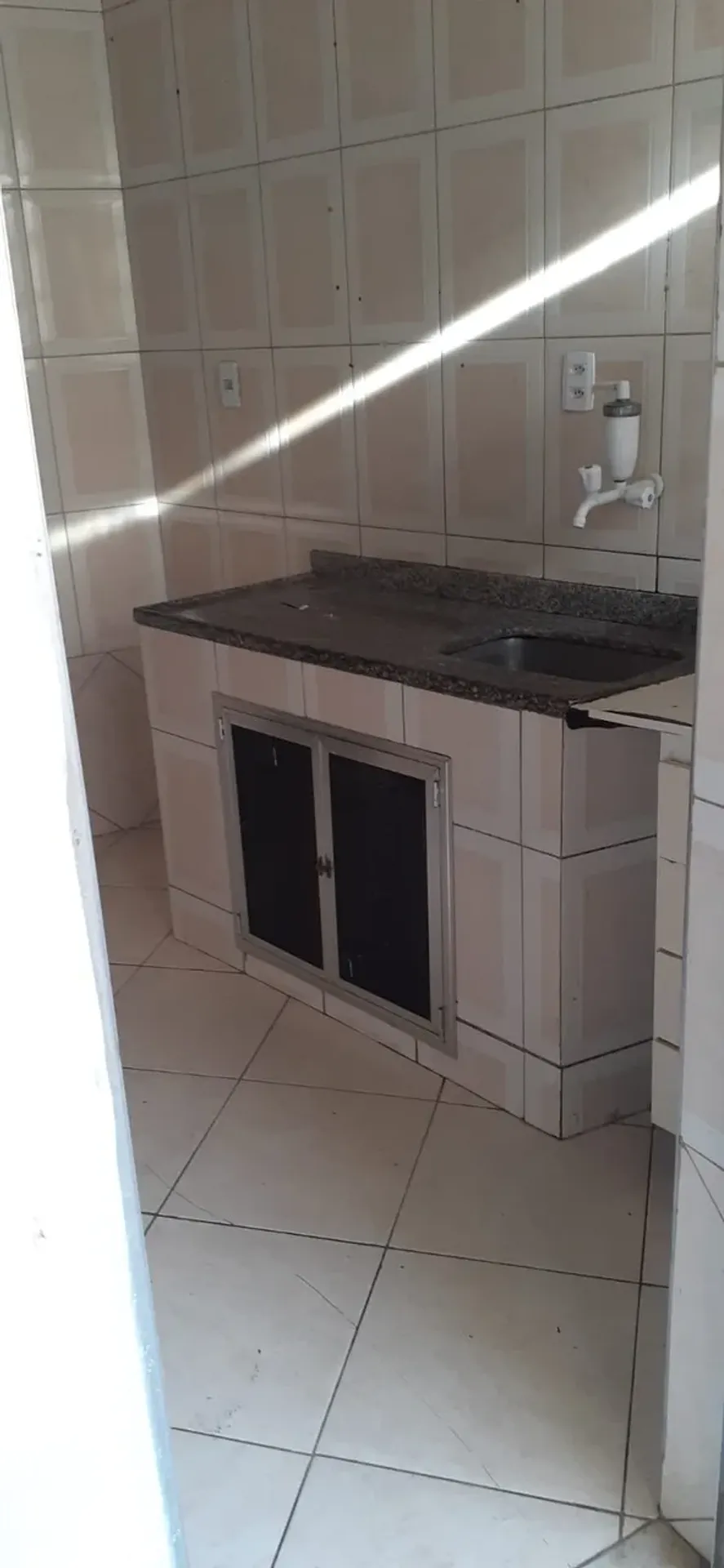 House with 2 bedrooms, 1 bathroom and balcony with grill — photo 5