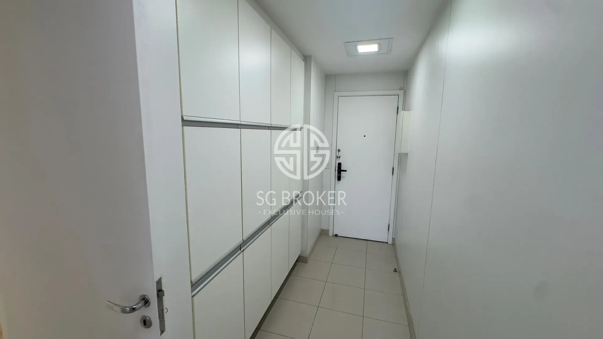 Apartamento com cozinha integrada e 4 dormitórios — photo 9