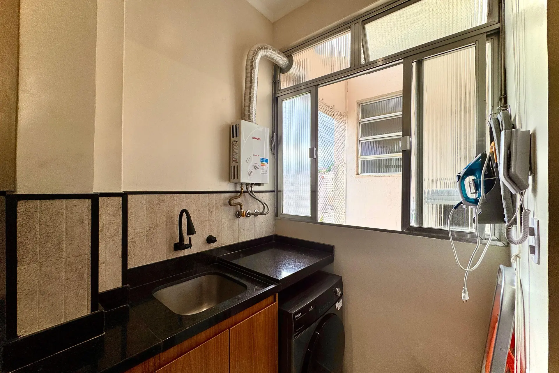 Furnished apartment, 46 m², with a washing machine — photo 22