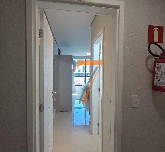 Studio mobiliado de 30 m² com 1 quarto e banheiro — photo 2