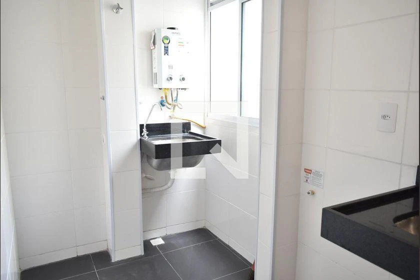 Apartamento de 2 dormitorios con balcón en el 5º piso — photo 37