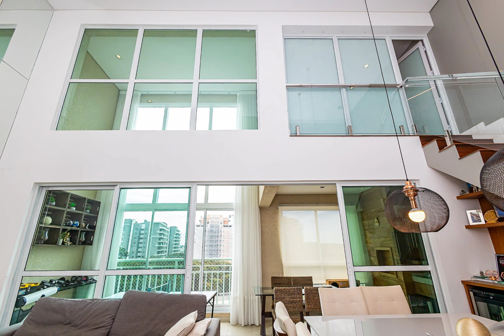 4-bedroom apartment with 2 en-suites and floor-to-ceiling windows — photo 14