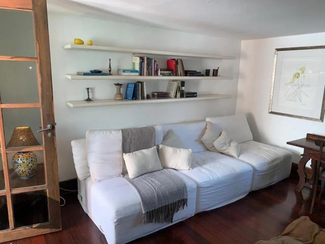 Casa com 4 quartos e varanda, estilo rústico — photo 29