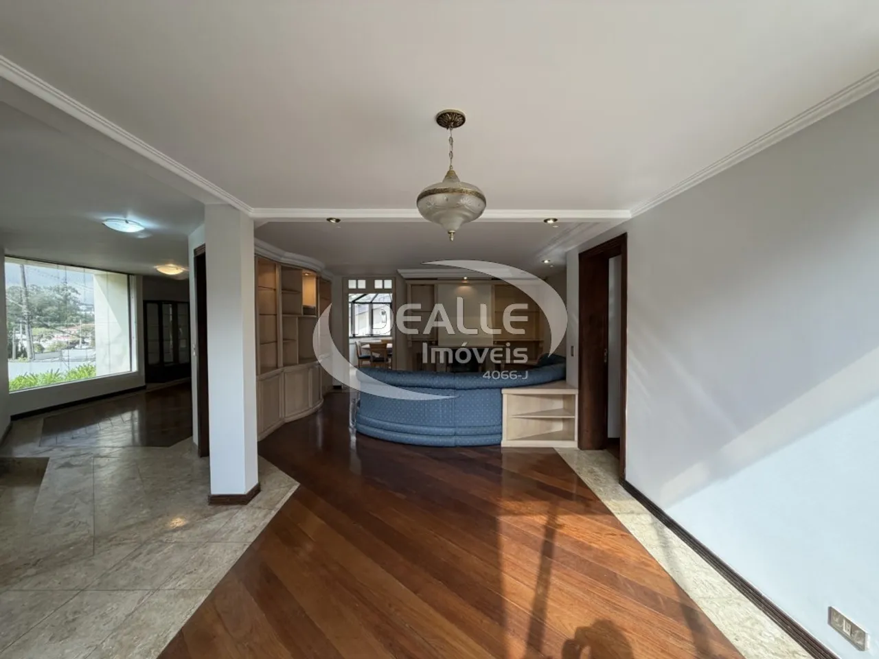 Мебльований будинок на 3 спальні з 4 ванними, 477,23 м² — photo 9