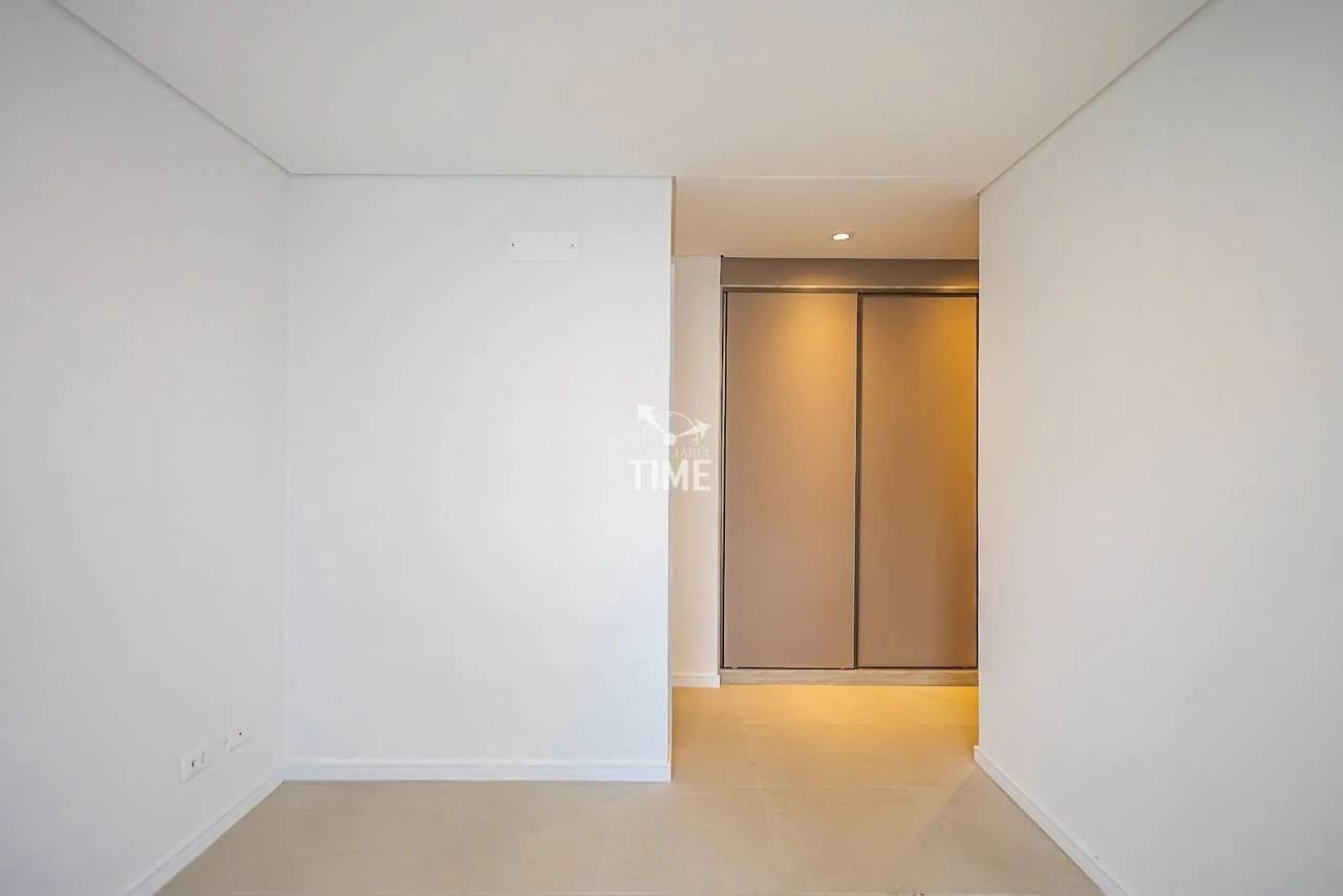 3-bedroom apartment with suite, 111 m² and 2 parking spaces — photo 28