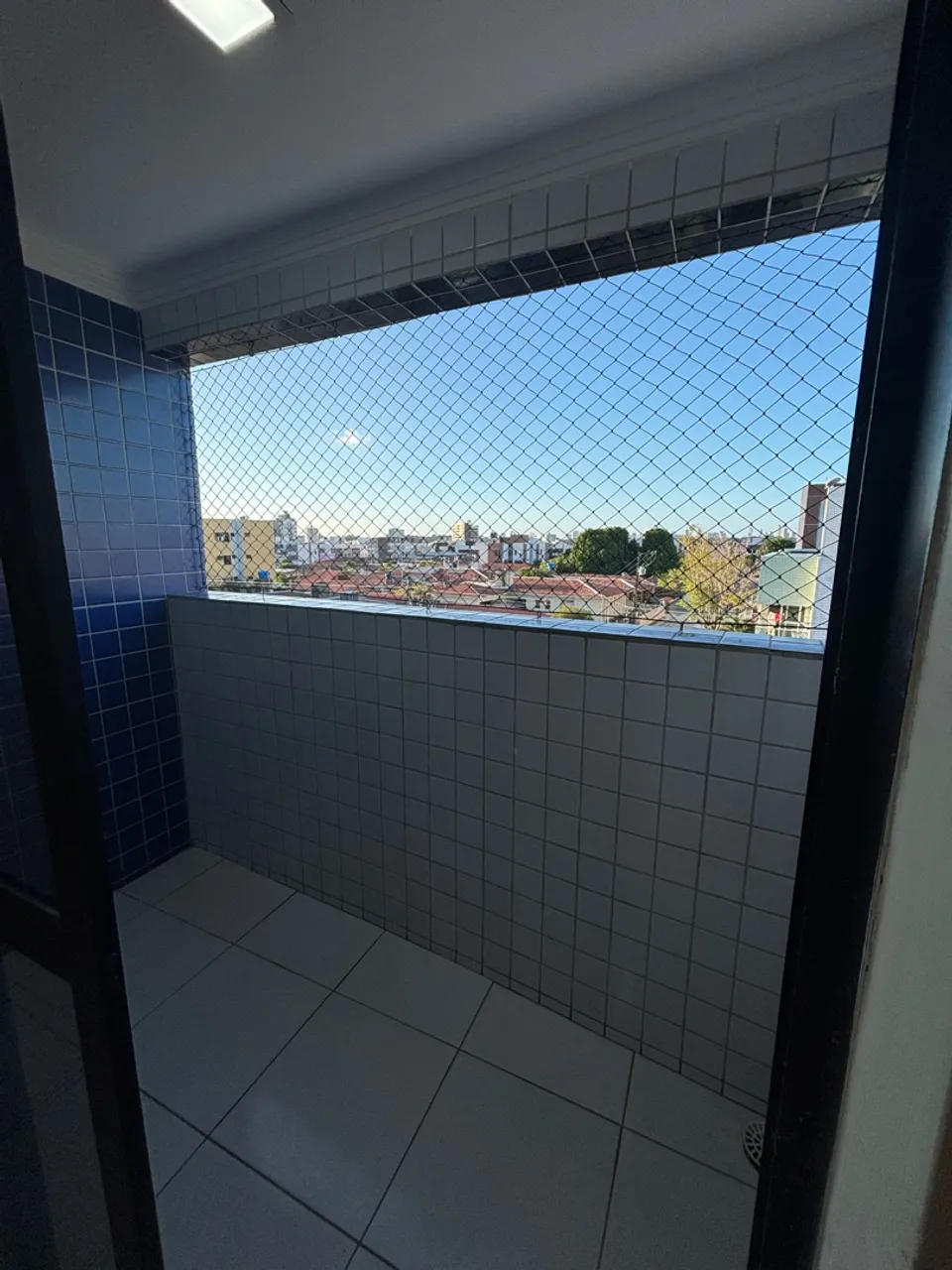 3-bedroom apartment in a building with a pool — photo 3