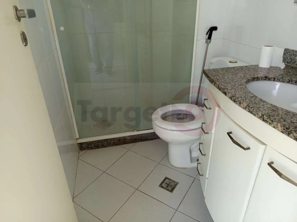 Apartamento com 2 quartos e 2 banheiros com vaga — photo 9