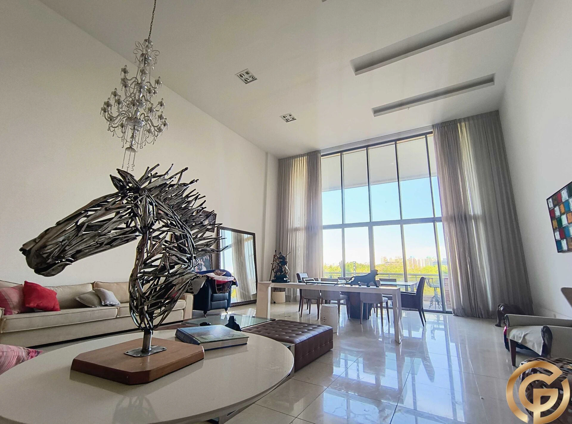 Furnished 400 m² apartment with 4 en-suite bedrooms — photo 16