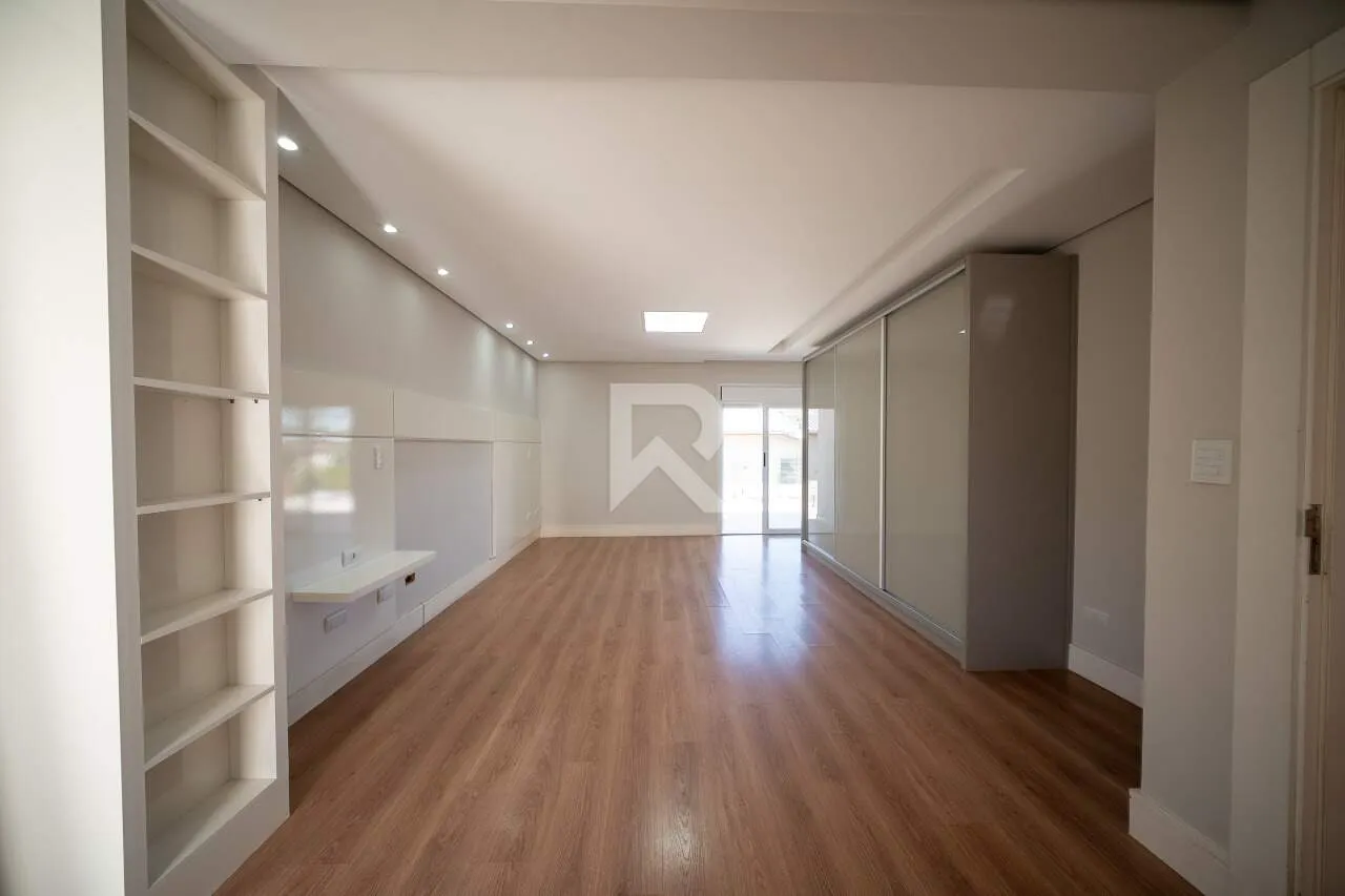 House, 441 m², with a private BBQ — photo 13