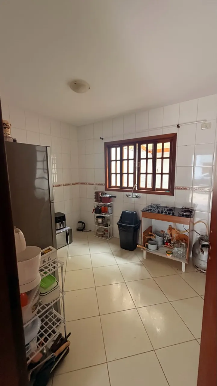 Casa mobiliada de 3 quartos com máquina de lavar