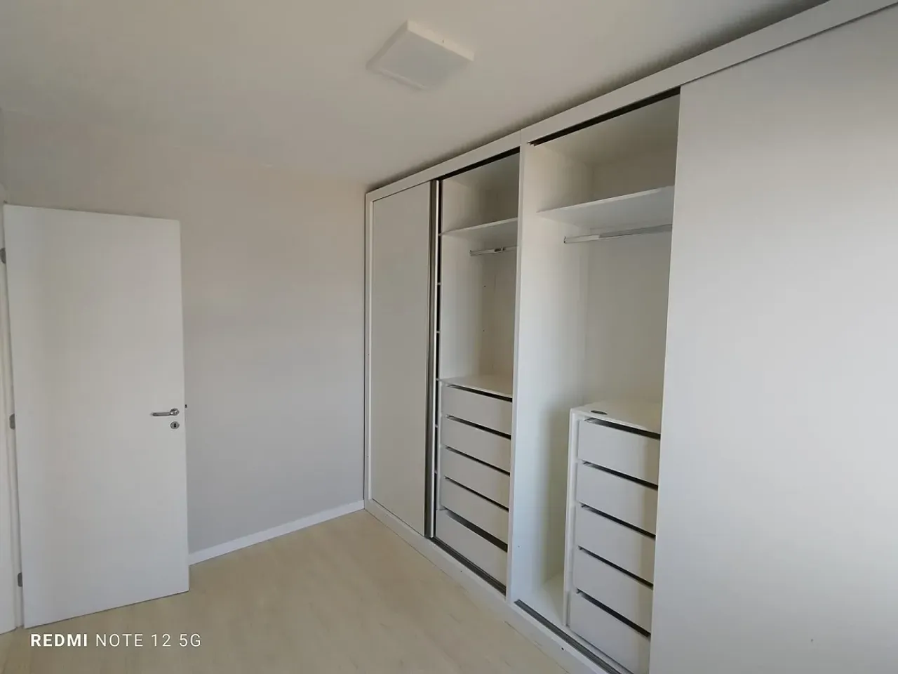 88 m² apartment with 2 bedrooms and 1 parking spot — photo 26