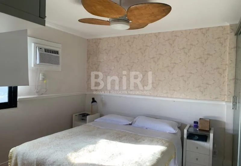 Furnished 2-bedroom apartment with open-plan kitchen — photo 18