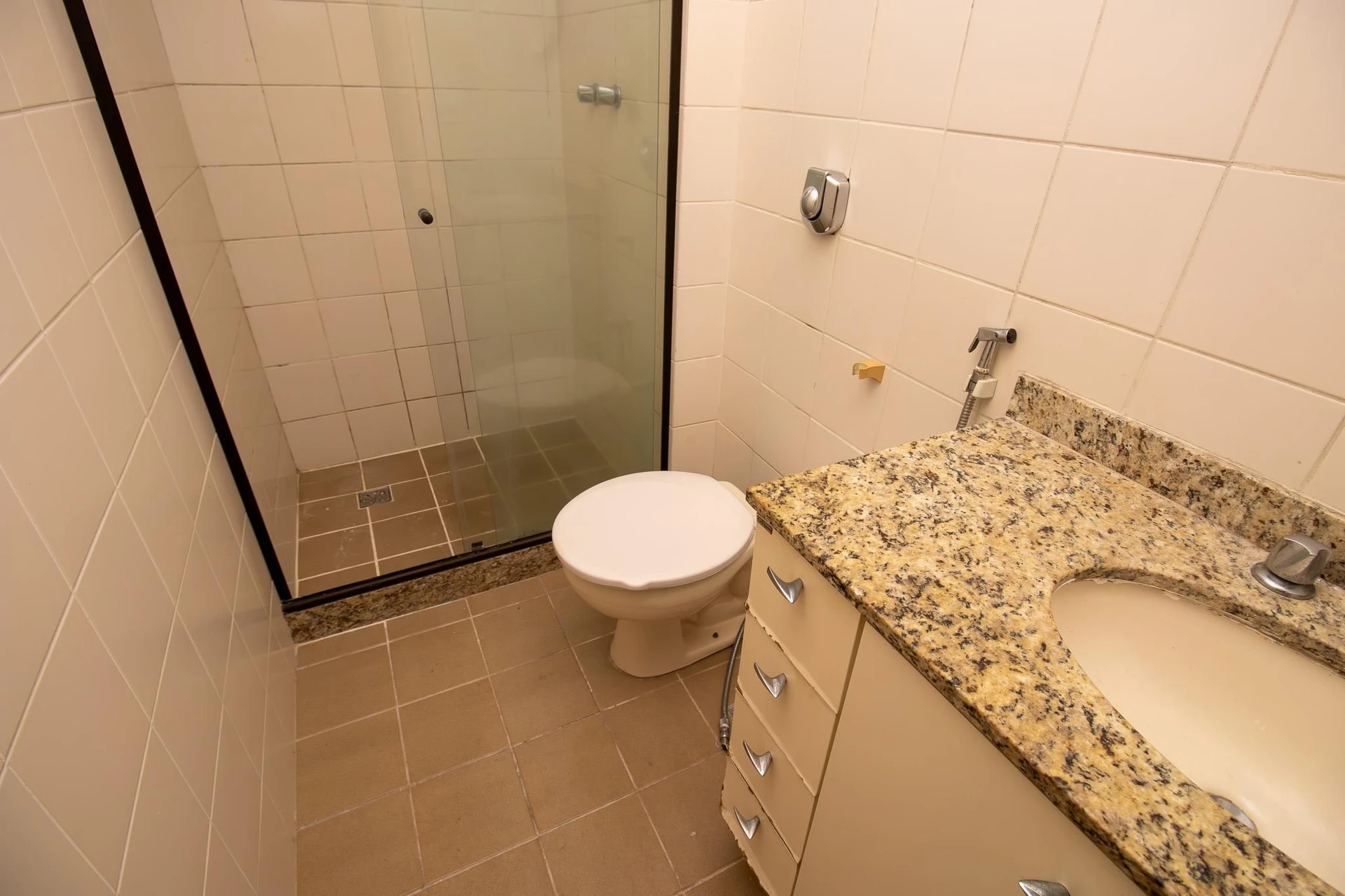 3-bedroom apartment, 1 with its own bathroom, 100 m² — photo 34