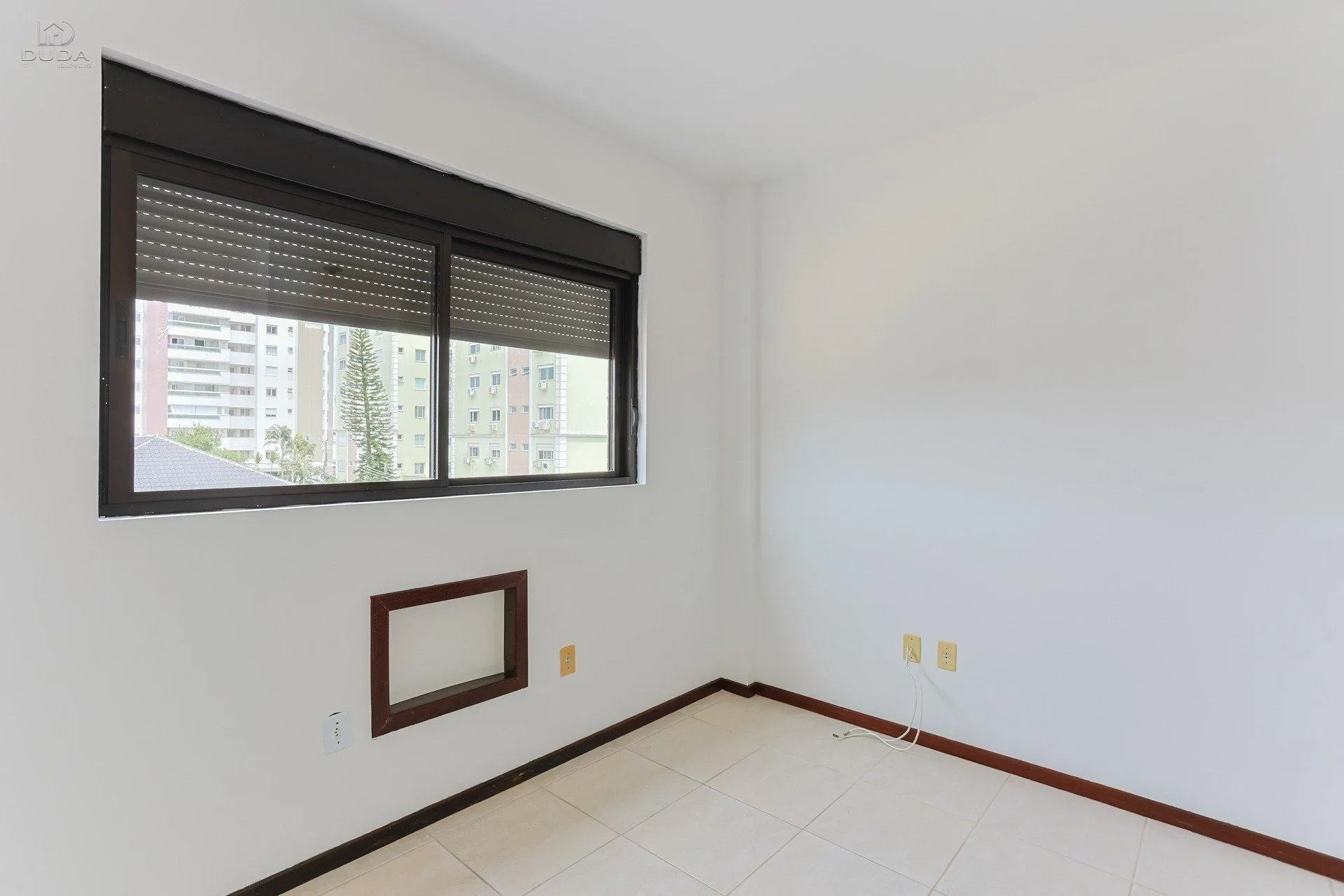 2-bedroom apartment in a building with a pool — photo 7