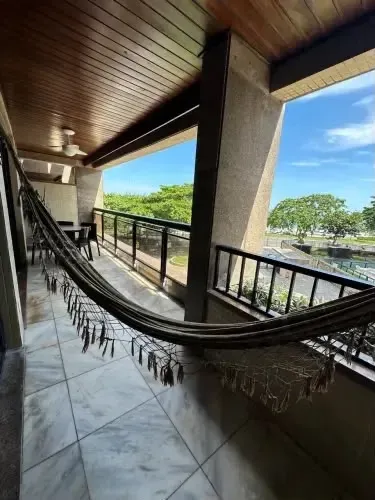 4-bedroom apartment with a water view — photo 13