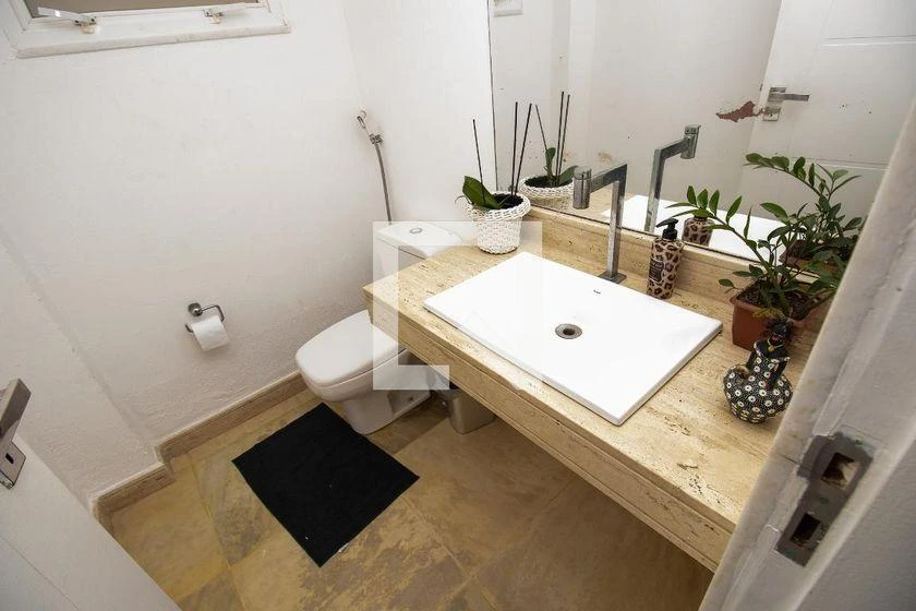 Condo house with 4 suites and 500 m² plus private garden — photo 44
