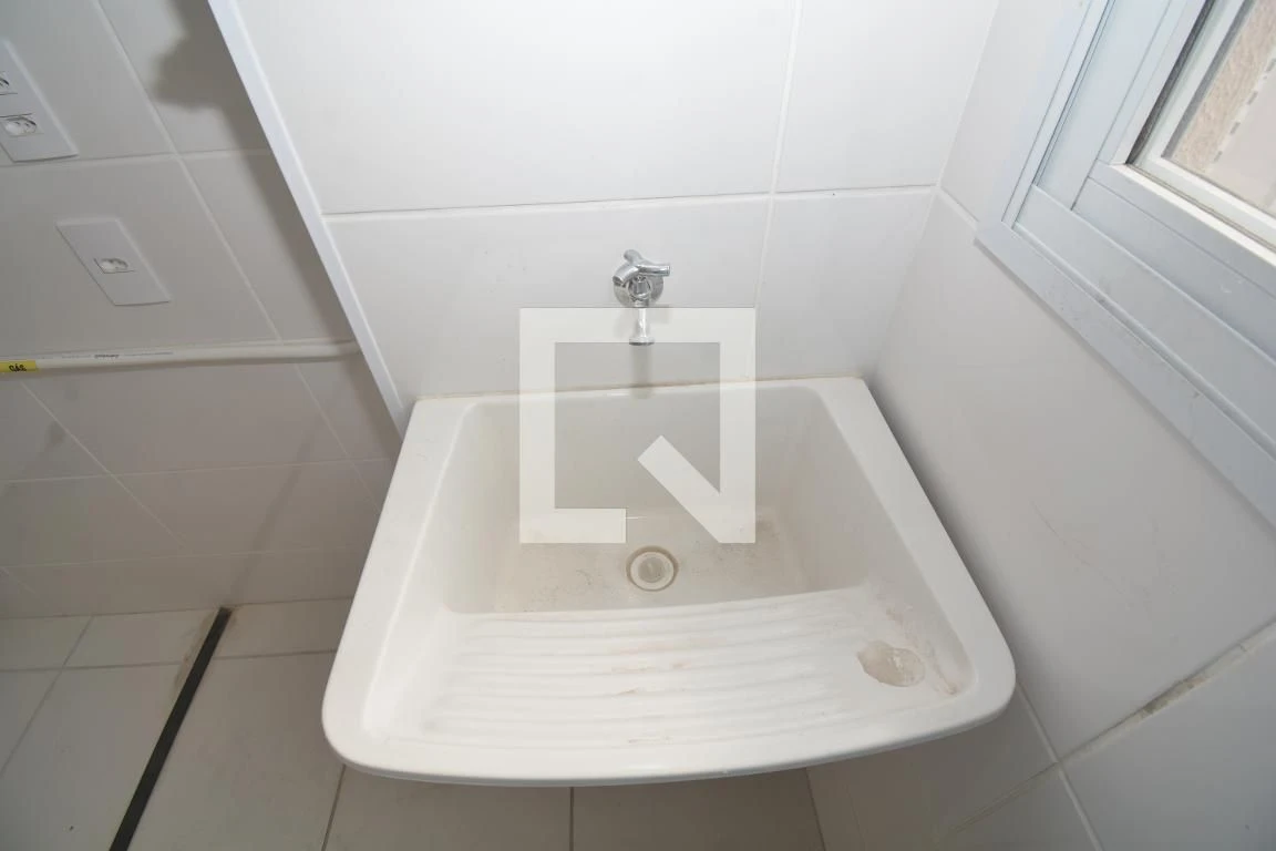 Washing machine in a one-bedroom apartment, 33 m² — photo 89