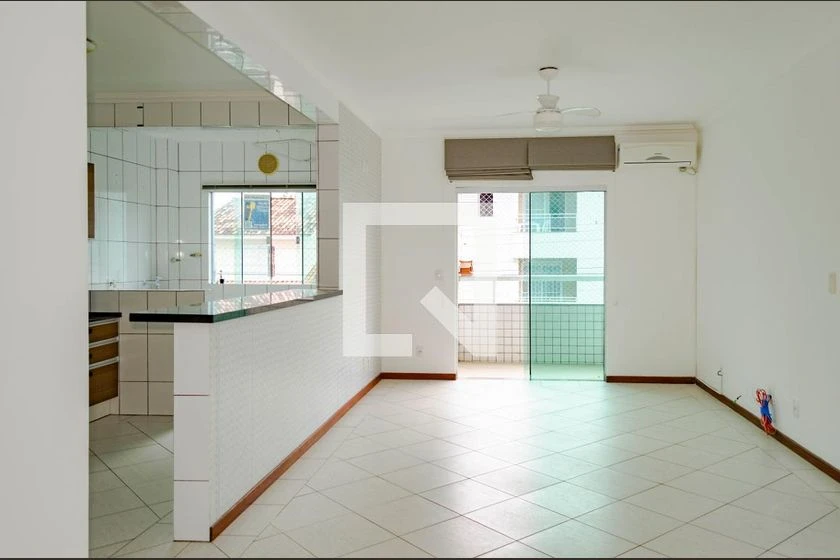 Unfurnished apartment with 2 bedrooms and a balcony