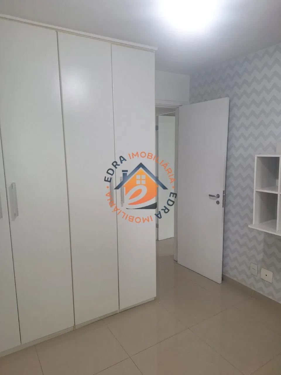 Rental apartment with balcony and 2 bedrooms — photo 4