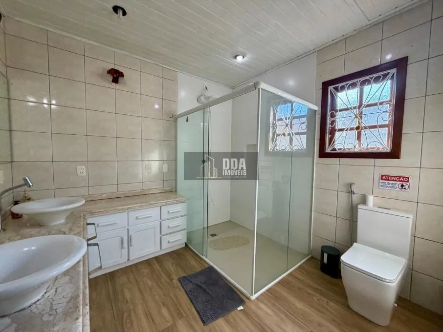 Casa para alquilar de 450 m² con 4 dormitorios — photo 30