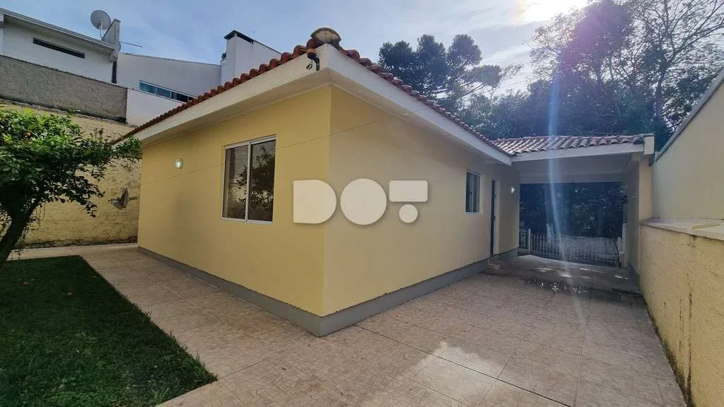 Wood or laminate floors in a 3-bedroom house, 70 m² — photo 6