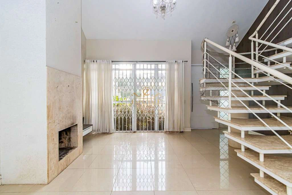 Casa com 3 suítes e churrasqueira privativa no quintal — photo 3