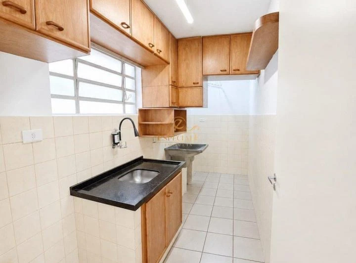60 m² rental apartment with 2 bedrooms and a closed kitchen — photo 2
