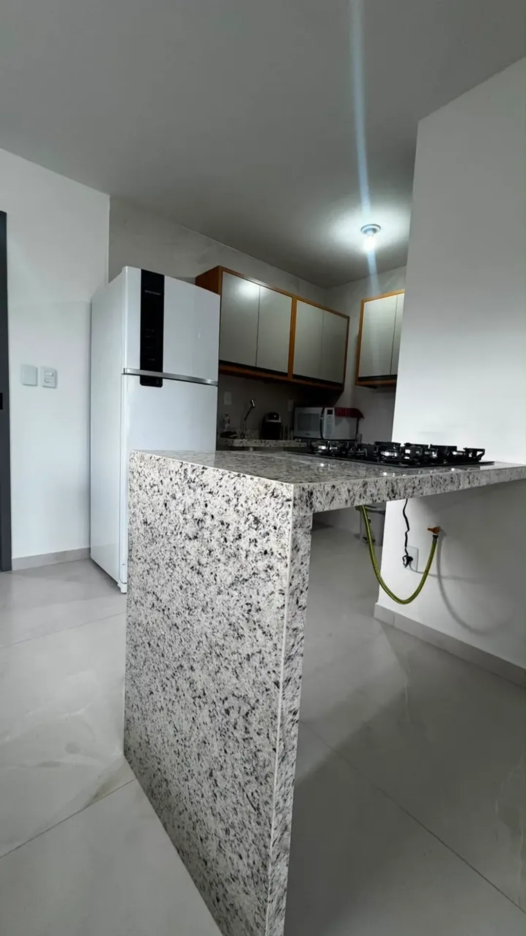Furnished 3-bedroom apartment with open-plan kitchen — photo 2